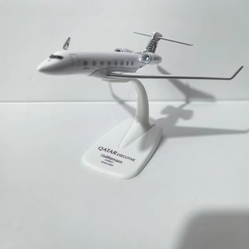 Kit de modèle d'avion Qatar Ai - Model Kit Walmart avis et prix